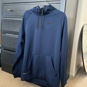 Nike Therma-fit pullover hoodie